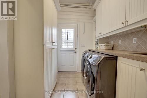 3509 Stonecutter Cres N, Mississauga, ON - Indoor Photo Showing Laundry Room