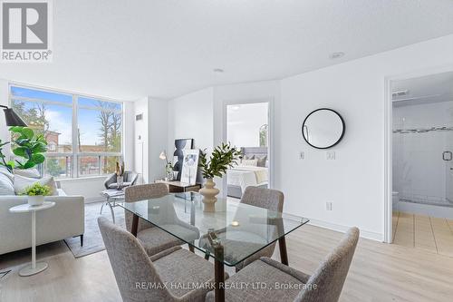 #215 -50 Disera Dr, Vaughan, ON - Indoor Photo Showing Other Room