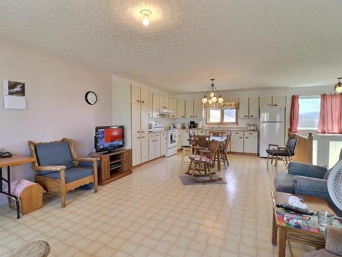Overall view - 5 Rue Joseph-Guiho, Rouyn-Noranda, QC - Indoor Photo Showing Living Room