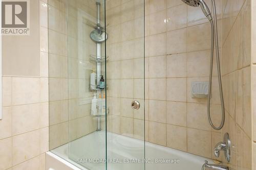 1142 Garden Road, Mississauga, ON - Indoor Photo Showing Bathroom