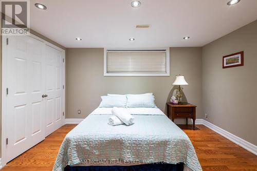 1142 Garden Road, Mississauga, ON - Indoor Photo Showing Bedroom