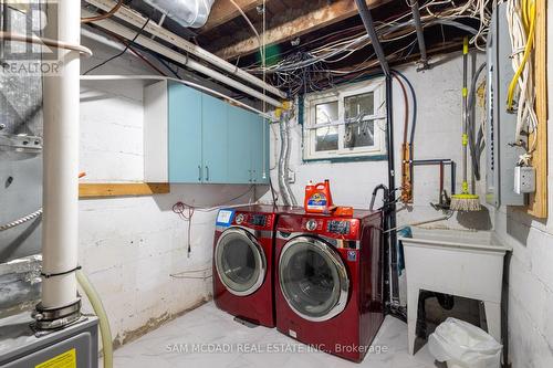 1142 Garden Road, Mississauga, ON - Indoor Photo Showing Laundry Room