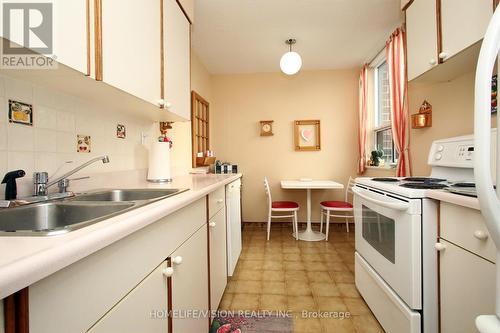 1608 - 5 Old Sheppard Avenue, Toronto, ON - Indoor Photo Showing Kitchen With Double Sink
