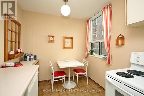 1608 - 5 Old Sheppard Avenue, Toronto, ON - Indoor Photo Showing Kitchen