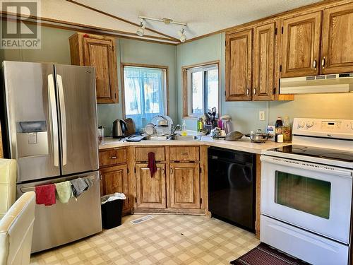 76 Johnson Way Unit# 76, Revelstoke, BC - Indoor Photo Showing Kitchen With Double Sink