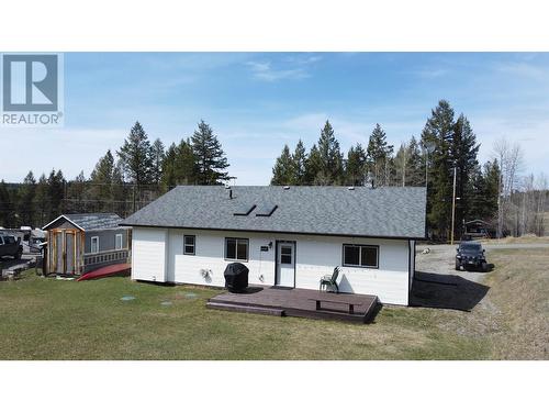 4985 Block Drive, 108 Mile Ranch, BC - Outdoor