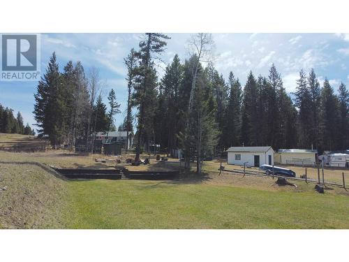 4985 Block Drive, 108 Mile Ranch, BC - Outdoor
