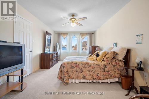 1578 Greenmount St, Pickering, ON - Indoor Photo Showing Bedroom