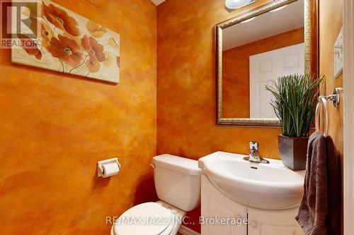 77 Brunswick St, Oshawa, ON - Indoor Photo Showing Bathroom