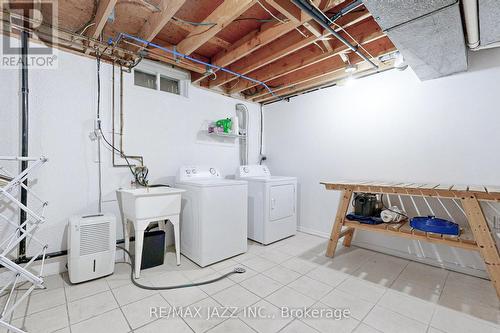 77 Brunswick St, Oshawa, ON - Indoor Photo Showing Laundry Room