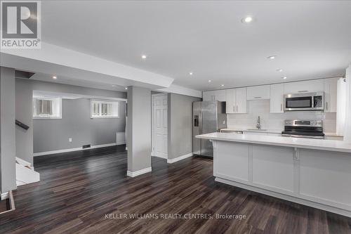 #Lower -5 Evelyn Ave, Georgina, ON - Indoor Photo Showing Kitchen With Upgraded Kitchen