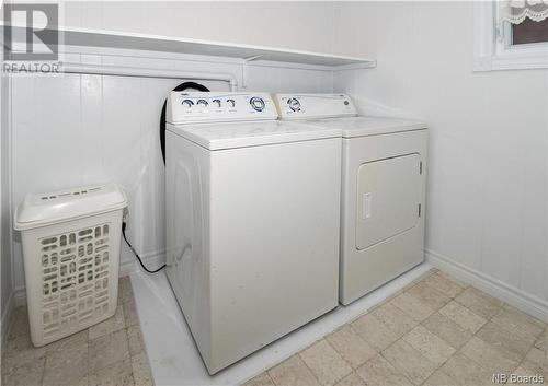 2101 Route 305, Cap-Bateau, NB - Indoor Photo Showing Laundry Room