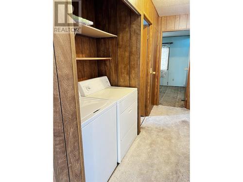 39 1700 S Broadway Avenue, Williams Lake, BC - Indoor Photo Showing Laundry Room