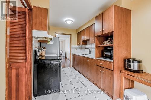 #56 -5536 Montevideo Rd, Mississauga, ON - Indoor Photo Showing Kitchen