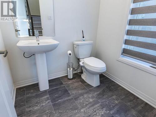 65 Totten Tr, New Tecumseth, ON - Indoor Photo Showing Bathroom