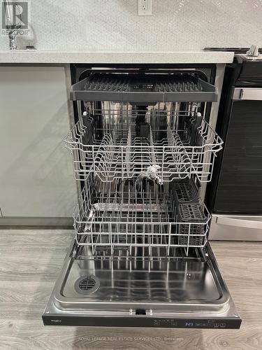 B - 1578 Robillard Road, Mississauga, ON - Indoor Photo Showing Kitchen