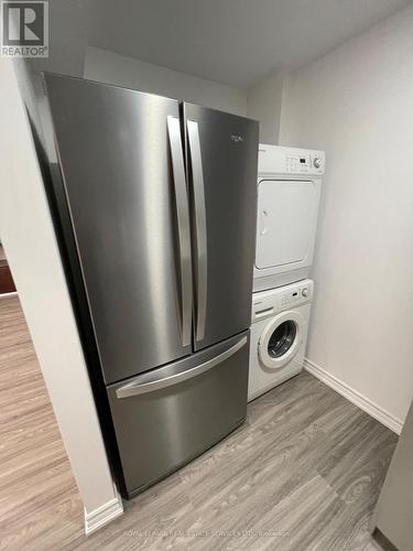 B - 1578 Robillard Road, Mississauga, ON - Indoor Photo Showing Laundry Room