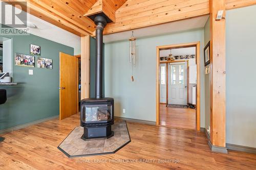 45 Peats Point Road, Prince Edward County, ON - Indoor