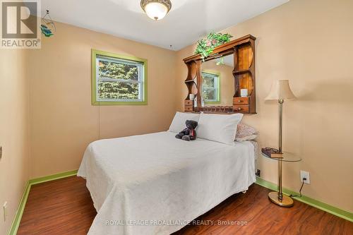 45 Peats Point Road, Prince Edward County, ON - Indoor Photo Showing Bedroom