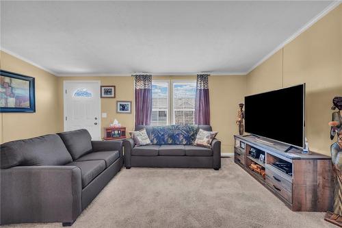 14 Copper Beach Drive, Nanticoke, ON - Indoor Photo Showing Living Room