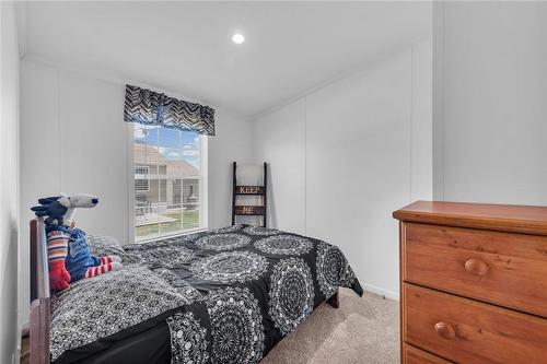 14 Copper Beach Drive, Nanticoke, ON - Indoor Photo Showing Bedroom