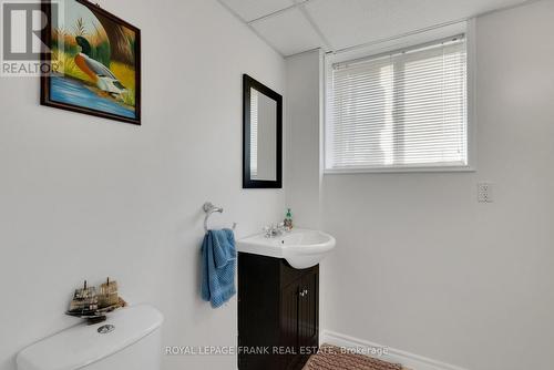 1 Sarah Cres, Kawartha Lakes, ON - Indoor Photo Showing Bathroom