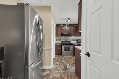 2354 Seventh Street Louth, St. Catharines, ON - Indoor Photo Showing Kitchen
