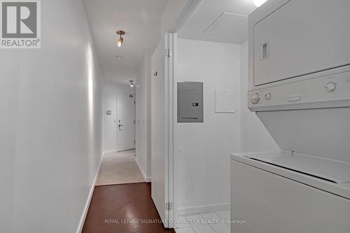 801 - 8 York Street, Toronto, ON - Indoor Photo Showing Laundry Room
