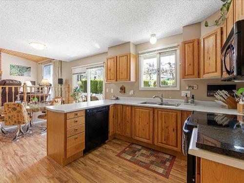 2189 Michelle Crescent, West Kelowna, BC - Indoor Photo Showing Kitchen With Double Sink