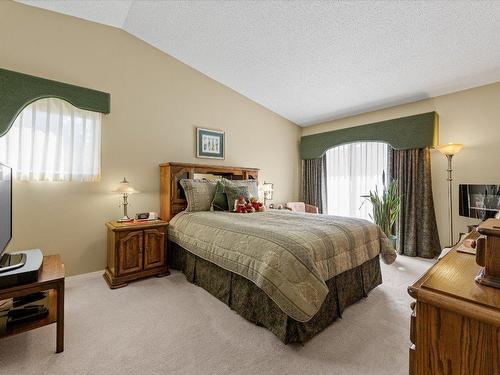 2189 Michelle Crescent, West Kelowna, BC - Indoor Photo Showing Bedroom