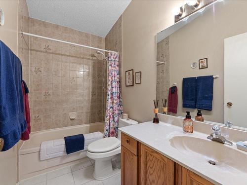 2189 Michelle Crescent, West Kelowna, BC - Indoor Photo Showing Bathroom