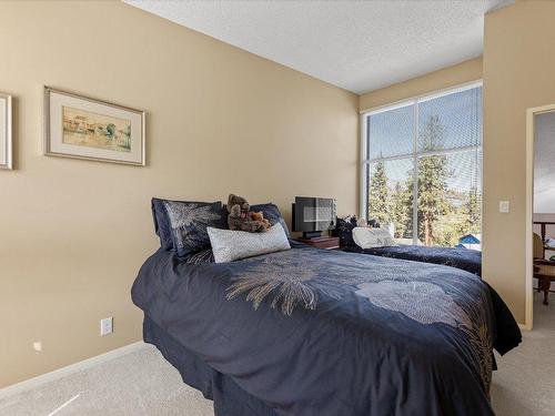 2189 Michelle Crescent, West Kelowna, BC - Indoor Photo Showing Bedroom