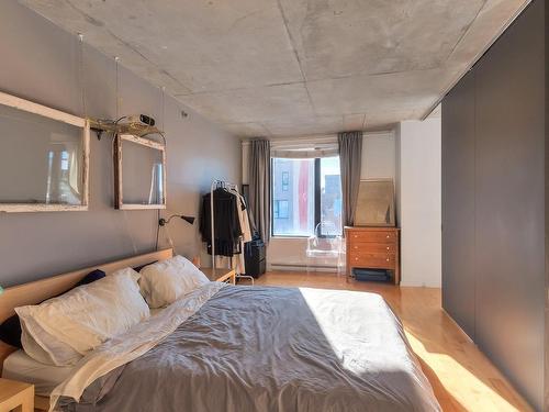 Master bedroom - 306-1451 Rue Parthenais, Montréal (Ville-Marie), QC - Indoor Photo Showing Bedroom
