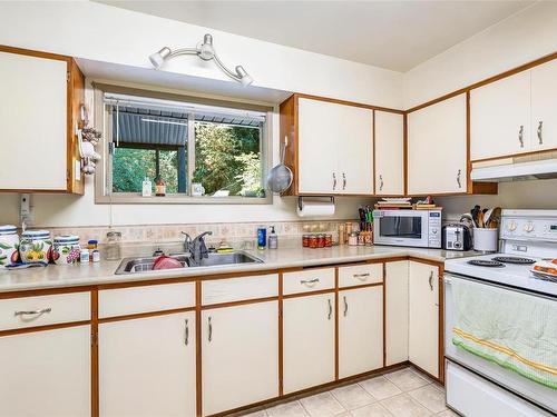 4543 Parry Cross Rd South, Metchosin, BC - Indoor Photo Showing Kitchen With Double Sink