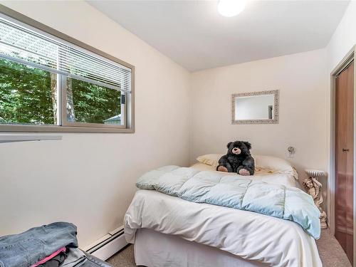4543 Parry Cross Rd South, Metchosin, BC - Indoor Photo Showing Bedroom