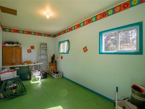 3731 Privateers Rd, Pender Island, BC - Indoor Photo Showing Other Room