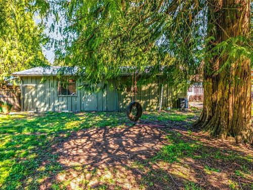 4517 Callow Rd, Bowser, BC - Outdoor