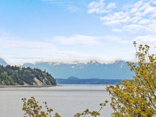 1699 Passage View Dr, Campbell River, BC - Outdoor With Body Of Water With View
