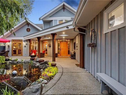 1699 Passage View Dr, Campbell River, BC - Outdoor With Deck Patio Veranda