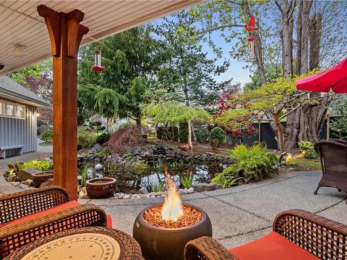 1699 Passage View Dr, Campbell River, BC - Outdoor With Deck Patio Veranda
