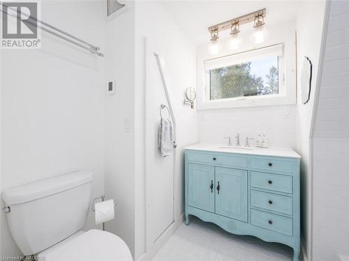 93 Ray Drive, Northern Bruce Peninsula, ON - Indoor Photo Showing Bathroom