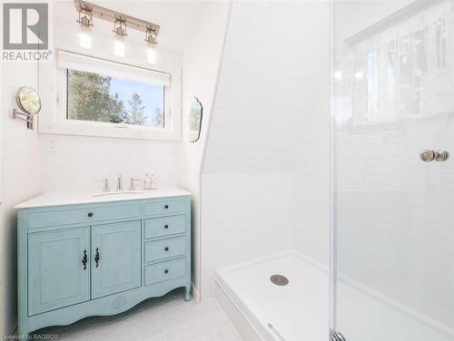93 Ray Drive, Northern Bruce Peninsula, ON - Indoor Photo Showing Bathroom