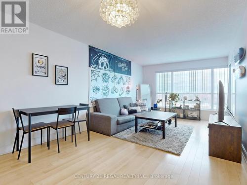 #1326 -135 Village Green Sq, Toronto, ON - Indoor Photo Showing Other Room