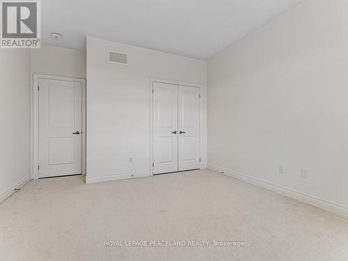 11 Grinnel Road, East Gwillimbury, ON - Indoor Photo Showing Other Room