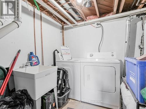 738 Gorham St, Newmarket, ON - Indoor Photo Showing Laundry Room