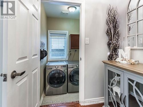 15089 Danby Rd, Halton Hills, ON - Indoor Photo Showing Laundry Room
