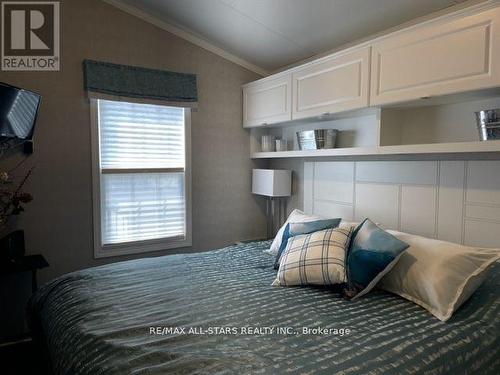 220 - 2152 County 36 Road, Kawartha Lakes, ON - Indoor Photo Showing Bedroom