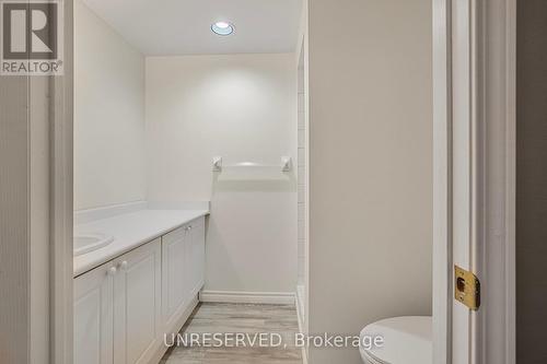303 - 107 Bond Street, Orillia, ON - Indoor Photo Showing Bathroom
