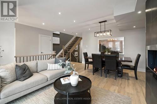 11 Thirty Second Street, Toronto, ON - Indoor Photo Showing Living Room