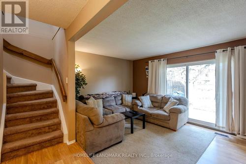 101 - 50 Lakeshore Road S, St. Catharines, ON - Indoor Photo Showing Living Room